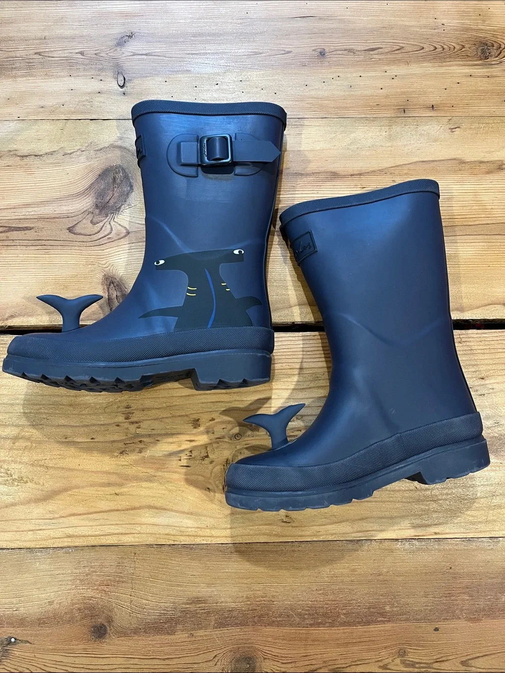JOULES Youth 2 Navy Blue Hammer Head Shark Print 3D Rain Boots Wellies